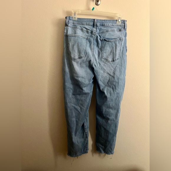 Rewash Distressed Cropped Jeans - Picture 6 of 6